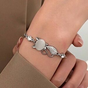 Cubic Zirconia Cat Bracelet, Silver Cat Bracelet, Cat Jewelry, Cat Lover Gift